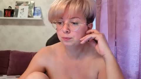 Snapshot of stasya_07 chatting on September 24, 10:25 am Stasya online show from September 24, 10:25 am