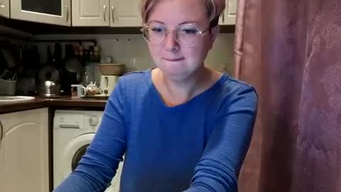 Snapshot of stasya_07 chatting on October 3, 1:54 am Stasya online show from October 3, 1:54 am