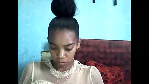 Snapshot of stecimalicia chatting on October 4, 7:36 am Malicia online show from October 4, 7:36 am