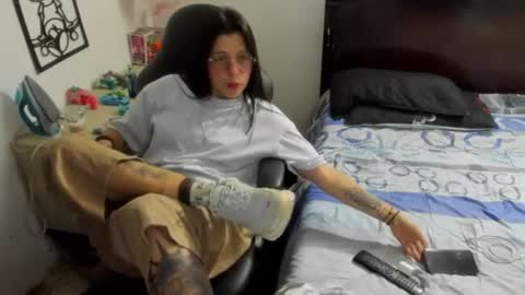 julieth-cancer online show from July 17, 12:48 am