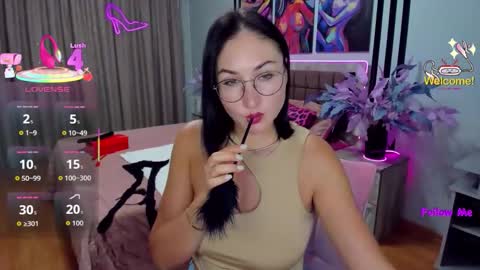 StefanaWinter online show from October 4, 10:32 am