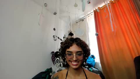 Stefania  online show from December 19, 6:00 pm