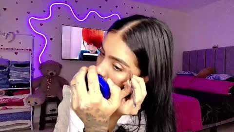 Im MiaIts my first day here  online show from February 23, 11:15 pm