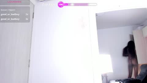 stefannyevans_ online show from April 25, 1:41 pm