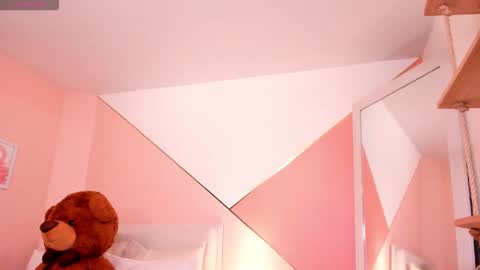 Steff Gil  online show from March 7, 12:28 am