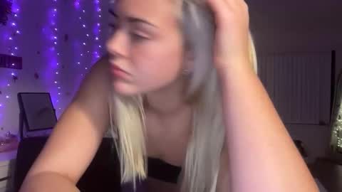 stella1005 online show from October 16, 4:15 am