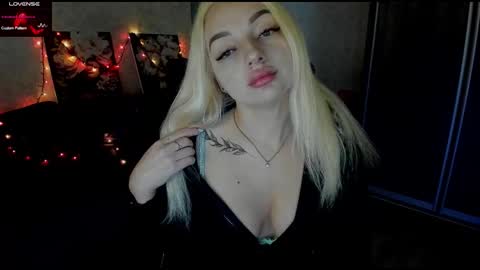 Stella  Cox online show from October 19, 5:20 am