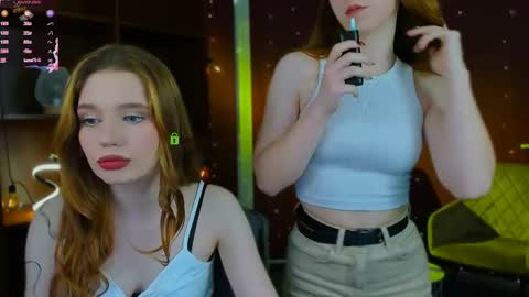 stella_flower online show from April 18, 7:07 pm