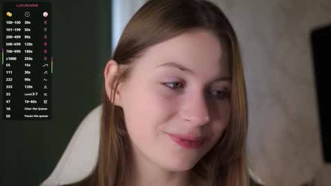 Snapshot of stella_of_steel chatting on September 20, 9:07 am Stella online show from September 20, 9:07 am