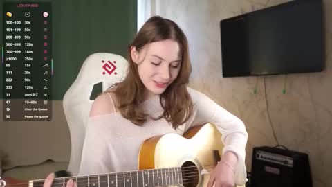 Snapshot of stella_of_steel chatting on October 3, 9:14 am Stella online show from October 3, 9:14 am