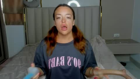 stella online show from April 23, 12:19 am