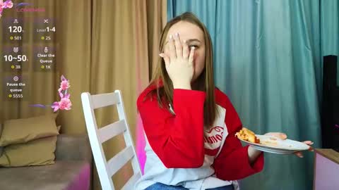 Molly online show from October 14, 2:30 pm