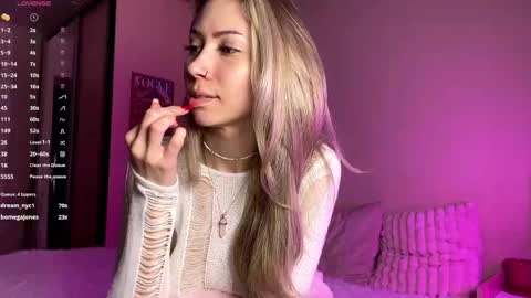 Alexia online show from April 11, 7:45 am