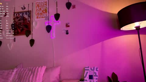 Alexia online show from April 28, 7:23 am