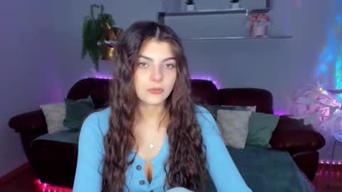 StellaRainbow online show from April 28, 9:13 am