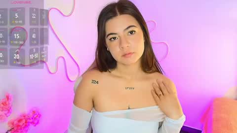 Emma online show from April 17, 1:24 pm