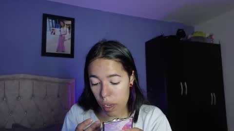 Stephania online show from March 15, 3:47 pm