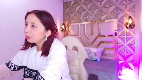 Stephaniesun  online show from June 2, 12:17 pm