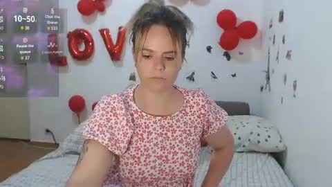 Stephanie   online show from June 11, 10:34 am