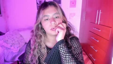 Stephanie  online show from April 26, 1:03 am