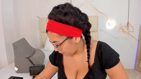 Snapshot of stephanysc chatting on February 4, 10:13 pm Stefanny online show from February 4, 10:13 pm