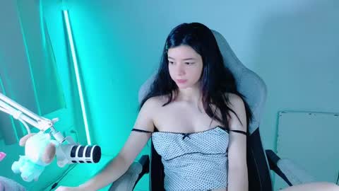 stephy online show from April 27, 8:28 pm