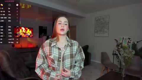 Laura online show from November 9, 1:11 am