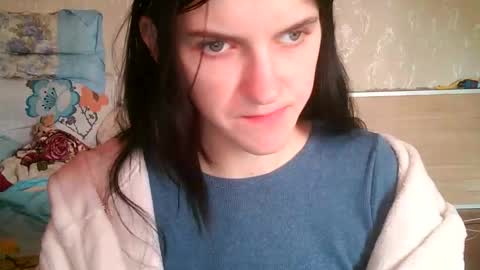 Strawberry Storm online show from April 23, 12:51 pm