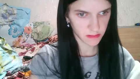 Strawberry Storm online show from April 20, 9:18 pm