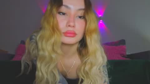 Tati and Lola online show from April 27, 7:49 am