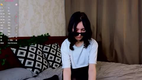 stringycompeer online show from March 10, 6:56 pm