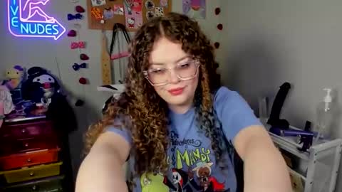 Strwbby online show from March 6, 6:30 am