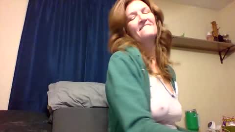 sub4you69brat online show from November 7, 5:46 am