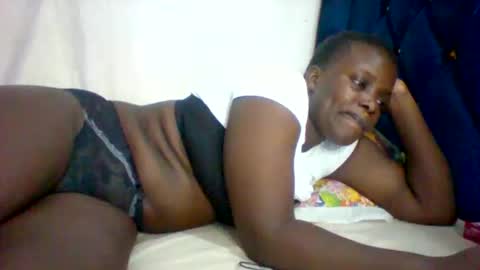 submissive_slut001 online show from November 8, 10:42 am