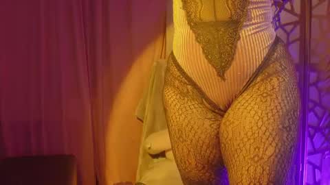 Succubus RoseMilk online show from April 27, 2:08 am