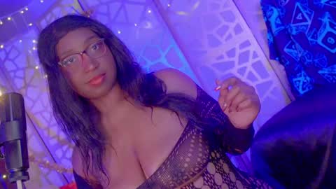 Succubus RoseMilk online show from January 19, 11:43 pm