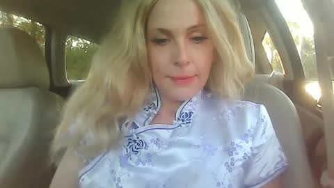 sucubliss online show from October 5, 10:37 pm