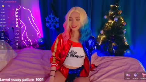 Snapshot of sugar__girl chatting on December 18, 6:25 pm Agata online show from December 18, 6:25 pm