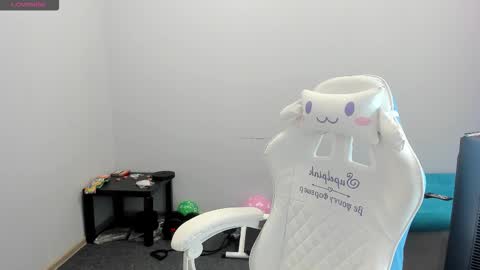 Snapshot of sugar_bunny_girl chatting on October 3, 2:27 am Ariana online show from October 3, 2:27 am