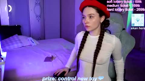 Snapshot of sugar_peasy chatting on October 18, 9:38 pm Rikki online show from October 18, 9:38 pm