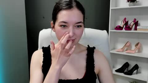 Megan online show from April 8, 7:10 am