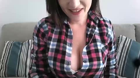 SugarYas online show from March 8, 10:41 am