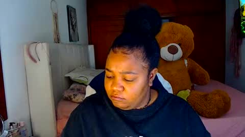 Cami   Back in 2 hours online show from March 18, 7:24 am