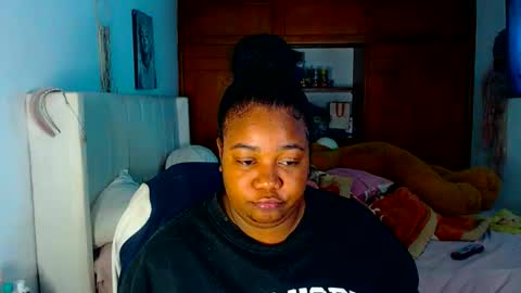 Cami   Back in 2 hours online show from April 7, 7:43 am