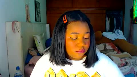 Cami   Back in 2 hours online show from September 17, 5:05 am