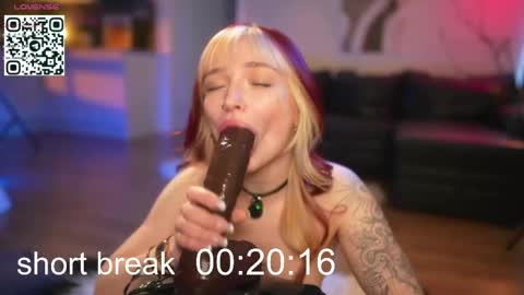 Lika ginger  Jessy blond   online show from April 24, 3:09 am