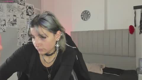    online show from February 28, 11:58 am