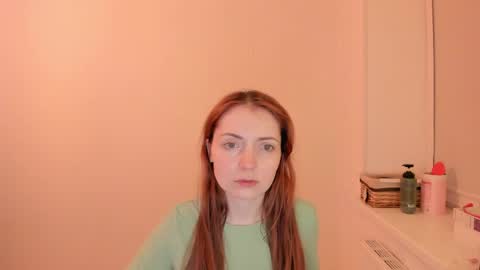 Summer Preston online show from April 25, 7:00 pm