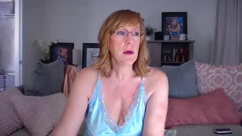 SummerKnightzzz online show from February 19, 4:50 pm