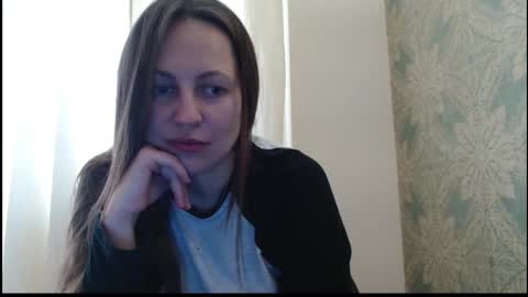 Snapshot of sun__shadow chatting on September 18, 1:42 pm sun__shadow online show from September 18, 1:42 pm
